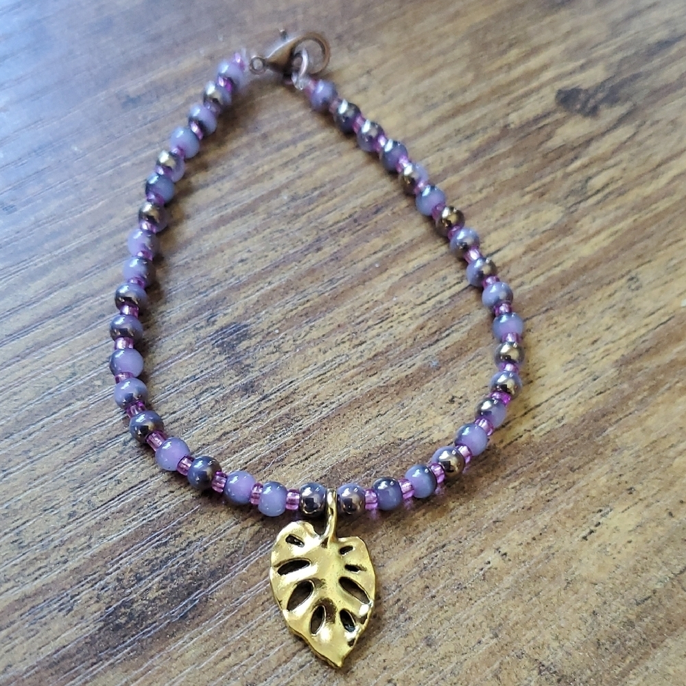 Purple Beaded Bracelet with Gold Leaf Charm - Picture 1 of 2
